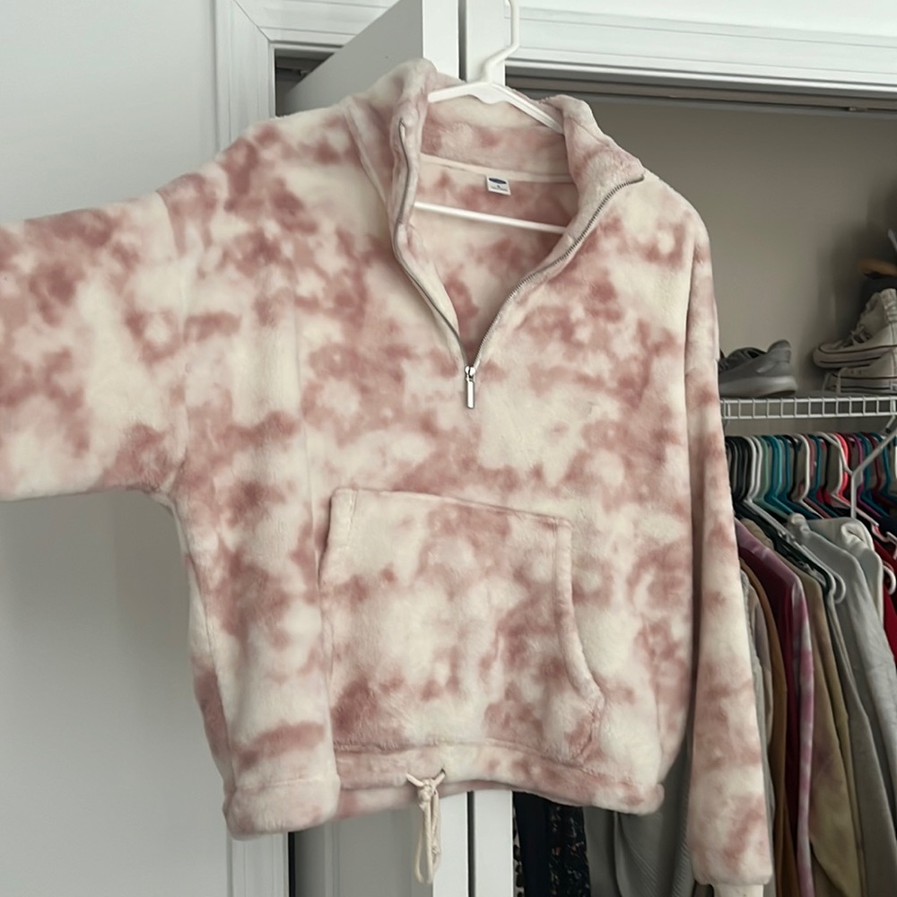 Old navy fuzzy cropped quarter zip